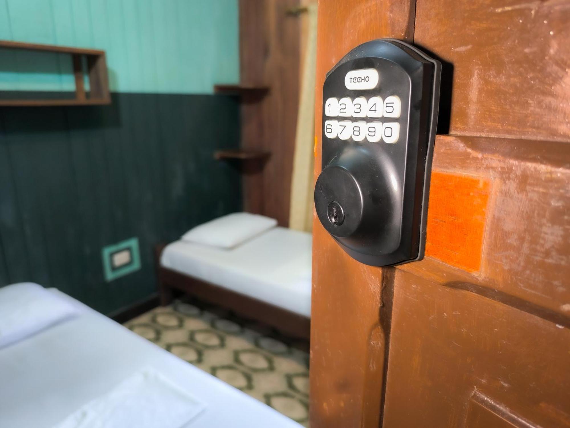 Hostel Casa De Las Palmas Tours ليتيسيا المظهر الخارجي الصورة