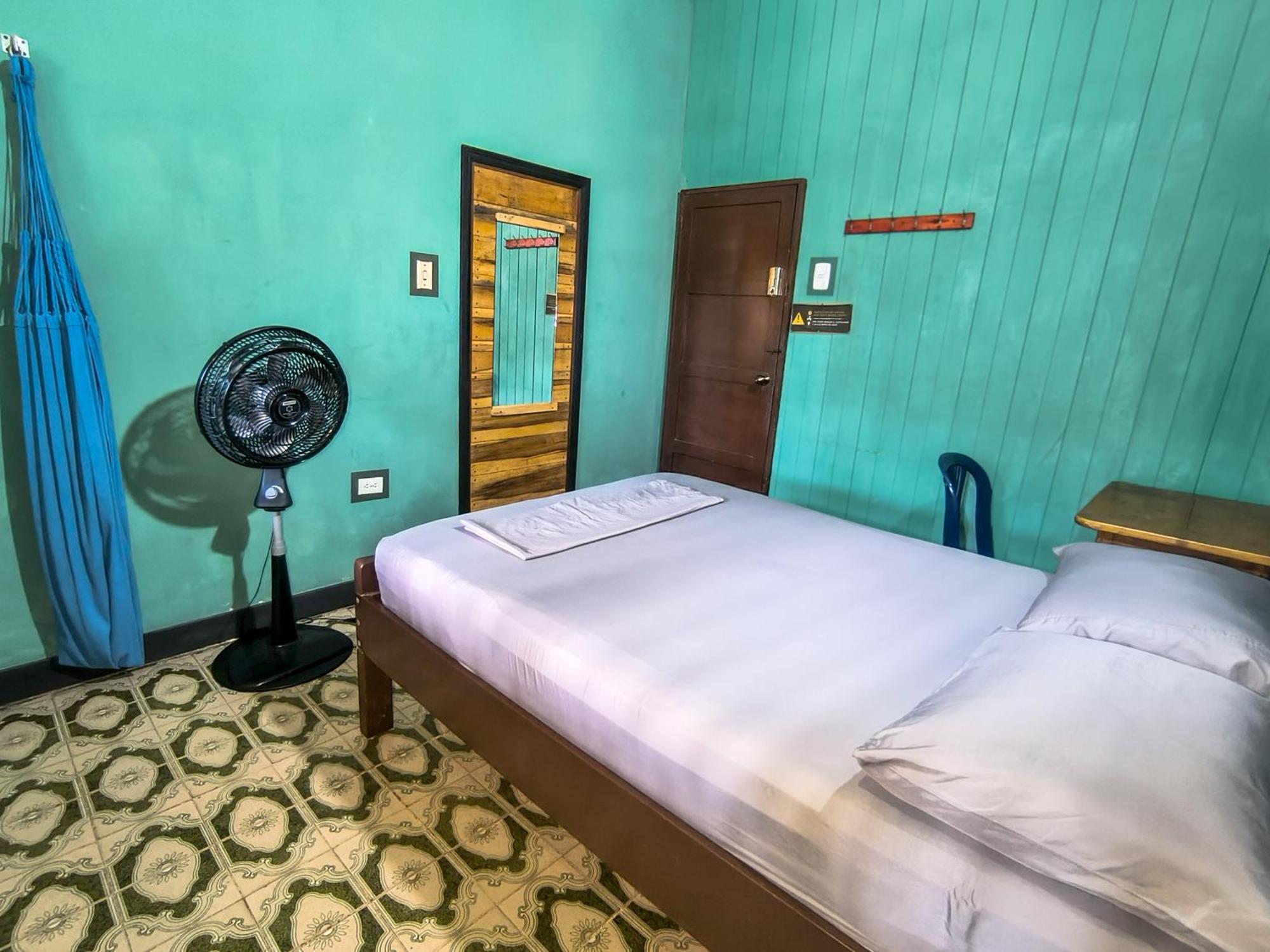 Hostel Casa De Las Palmas Tours ليتيسيا المظهر الخارجي الصورة